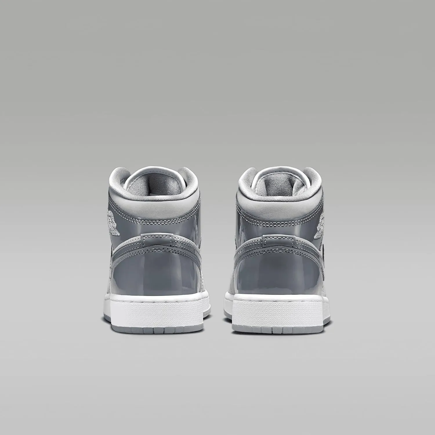 Air Jordan 1 Mid Big Kids' Shoes