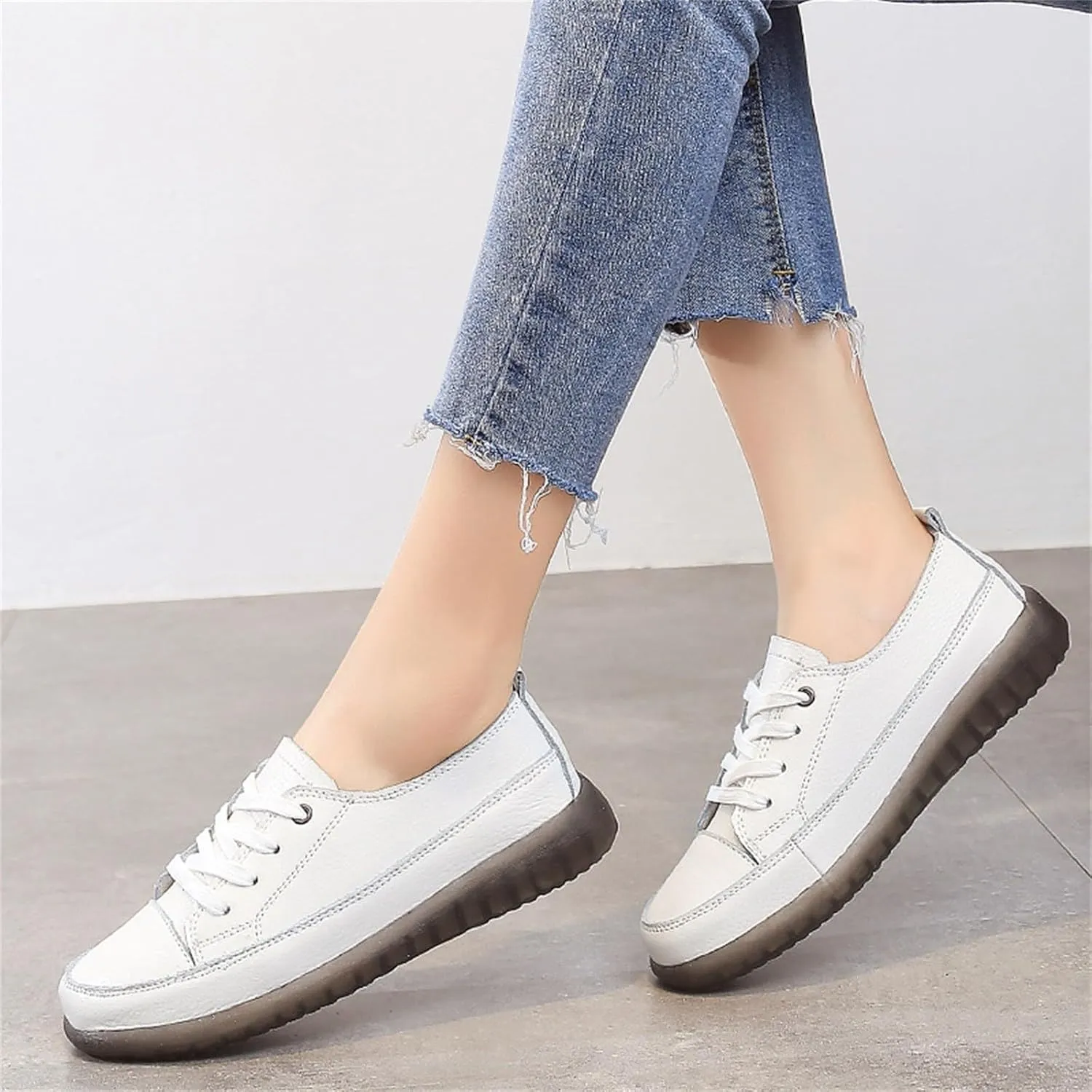 Fashion Sneakers for Women Lace-up PU Flat Bottom Soft Walking Running Shoes Comfortable Tennis Shoes Non Slip Casual Cute Womens Sneakers