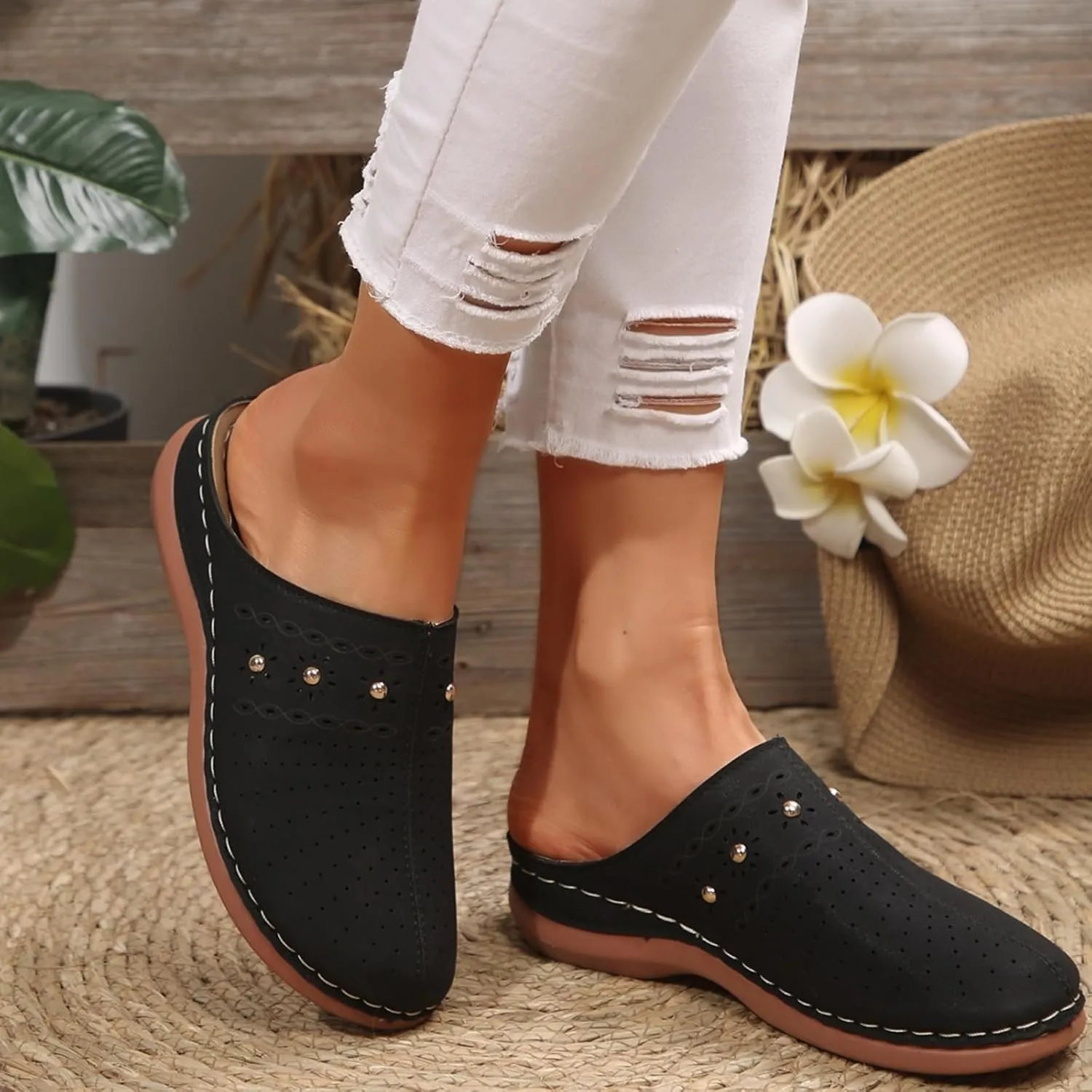 Kubbon Clogs for Women Slip On Closed Toe Sandals Comfortable Open Back Mule Clogs Walking Wedge Clog Casual Travel Summer Shoes