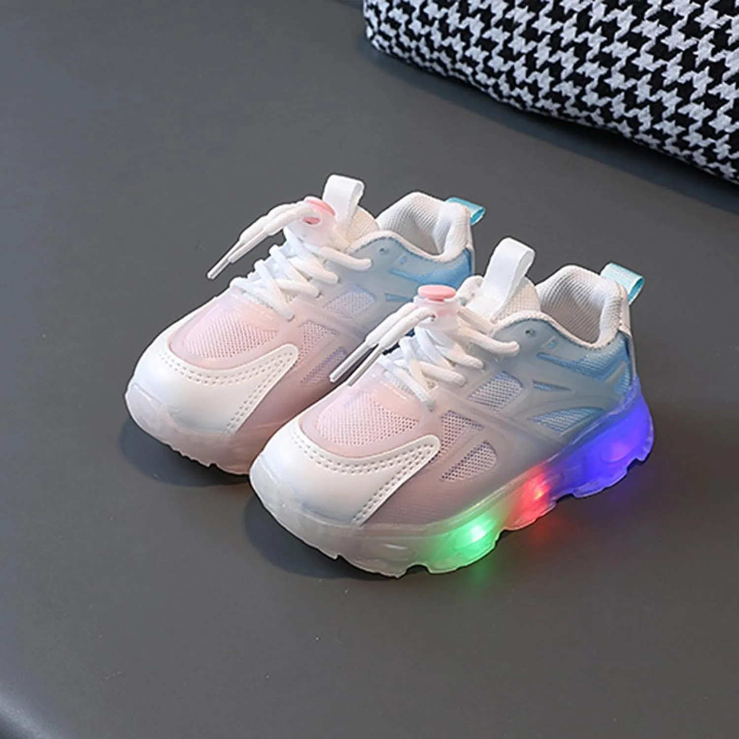 Little Boys Girls Light Up Shoes Breathable Lightweight Comfy Soft Running Trainer Tennis Sneakers for Toddler Kids