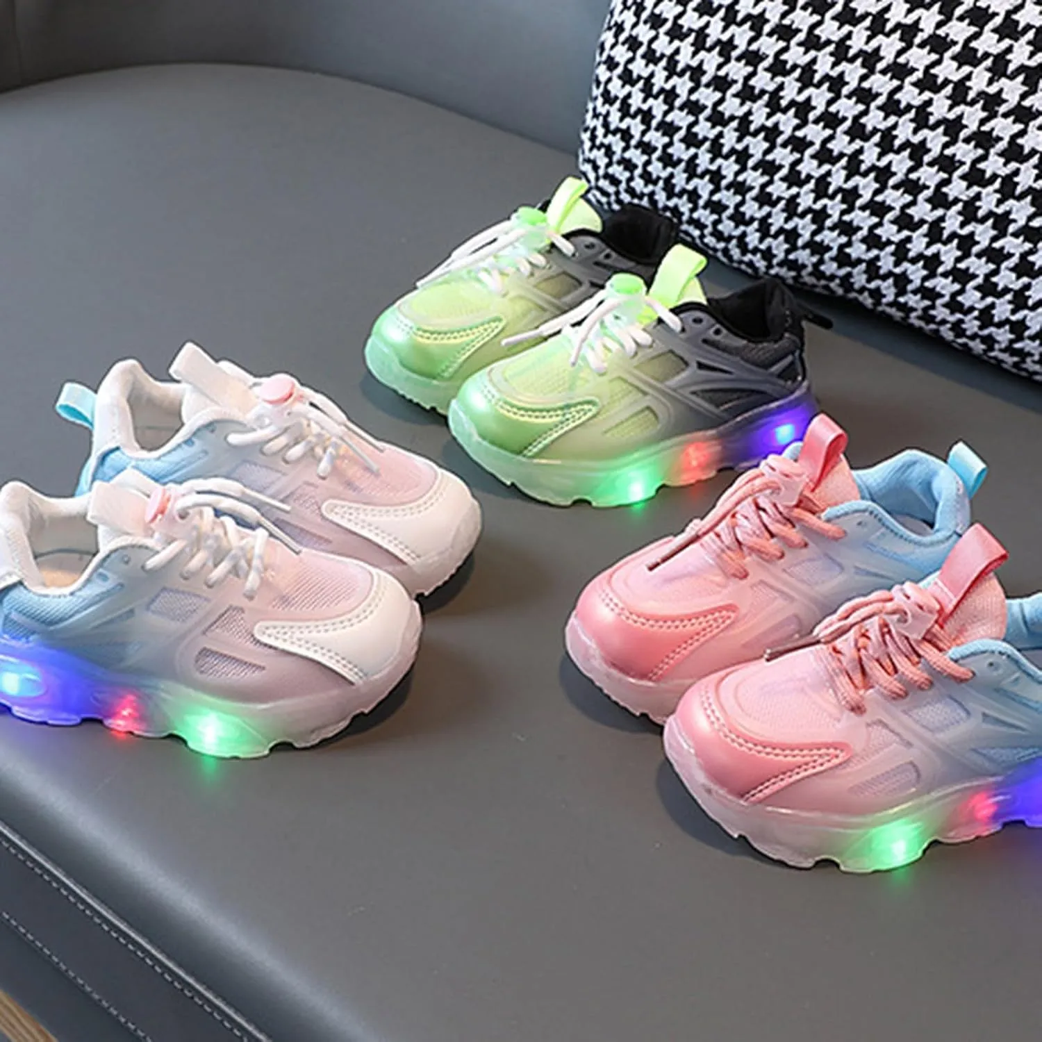 Little Boys Girls Light Up Shoes Breathable Lightweight Comfy Soft Running Trainer Tennis Sneakers for Toddler Kids