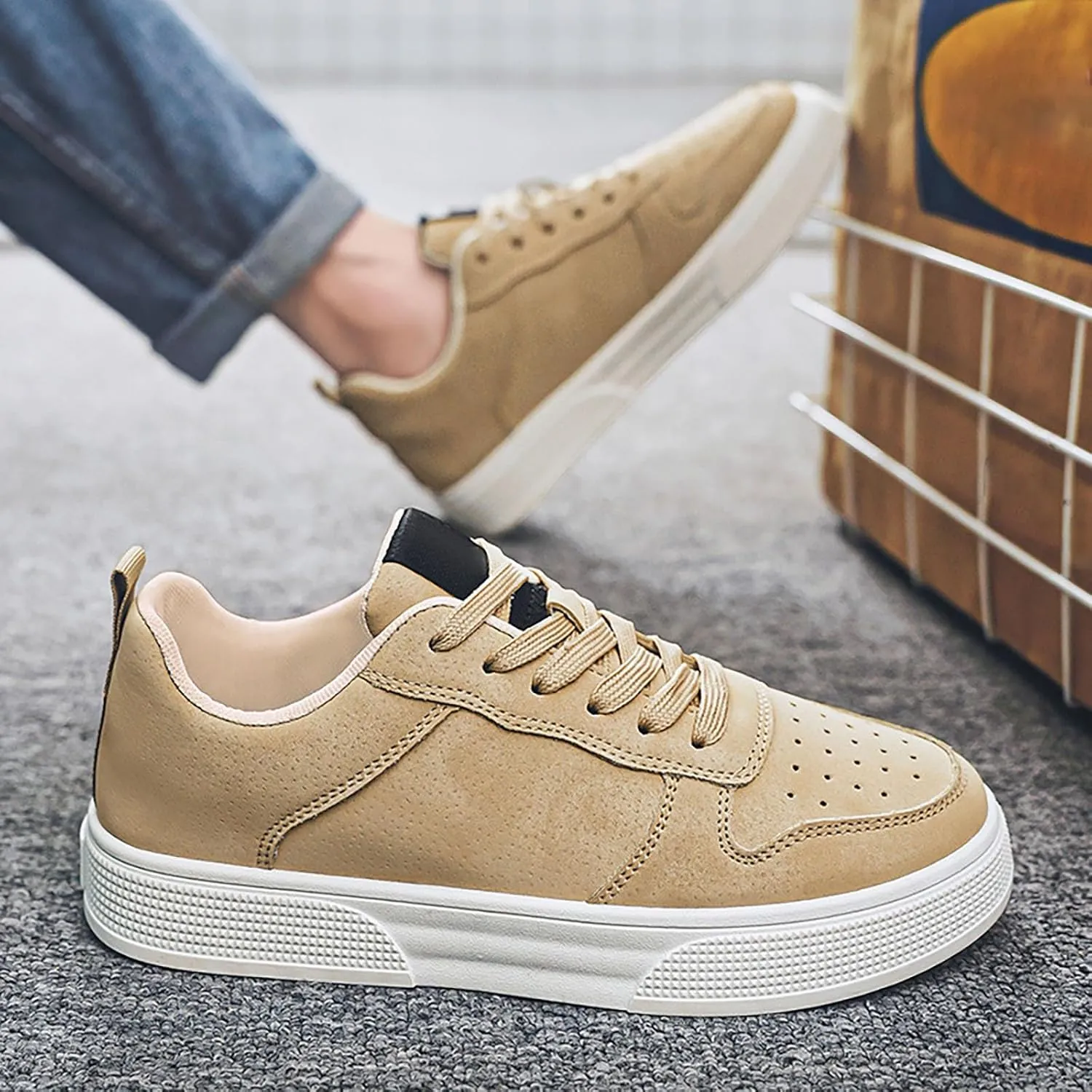 Men's Comfy Walking Shoes Fashion Sneakers 2025 Low Top Summer Lace-up Solid Color Breathable Closed Toe Flat Bottom Outdoor Comfortable Daily Casual Sneaker