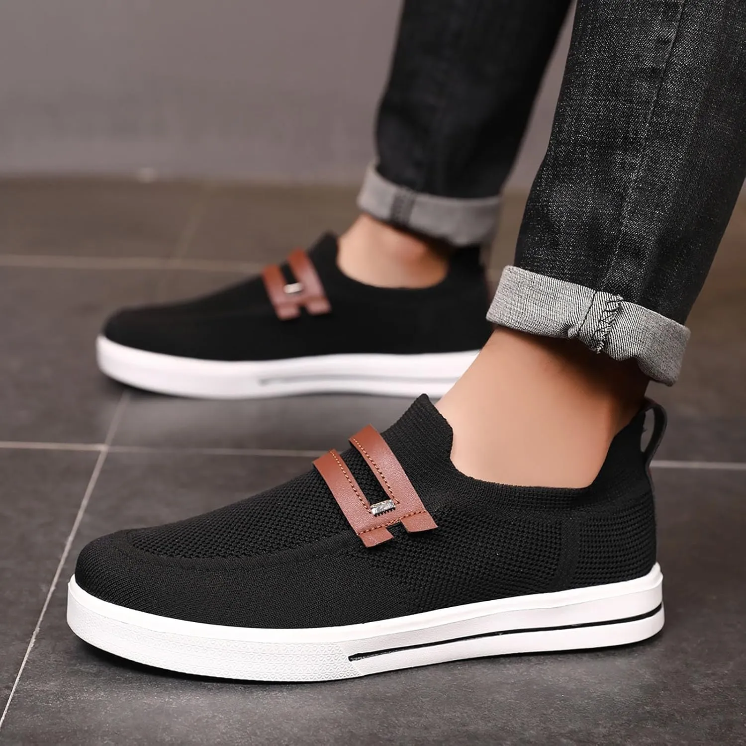Men's Flat Walking Shoes Casual Sneakers for Men 2025 Casual Mesh Summer Slip-On Breathable Shoe Closed Toe Flatform Daily Casual Shoe