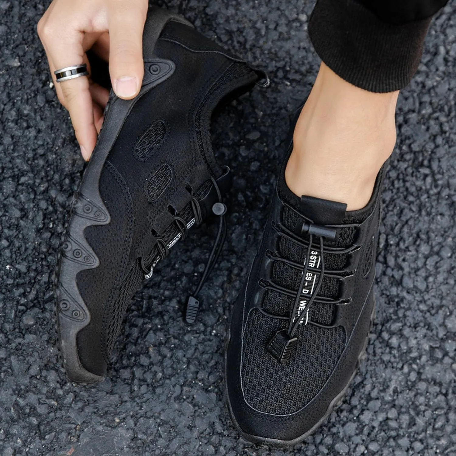 Mens Summer Mesh Hiking Sneaker Breathable Solid Color Casual Running Shoes Comfortable Summer Flat Lighweight Sneakers Low Top Comfy Outdoor Walking Shoes