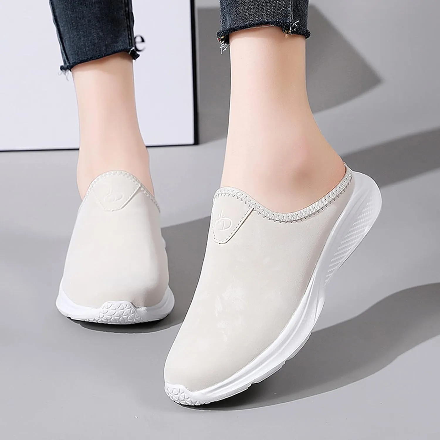 Mules for Women 2025 Summer Slip On Backless Sneakers Closed Toe Wide Width Orthopedic Walking Mesh Beach Sandals