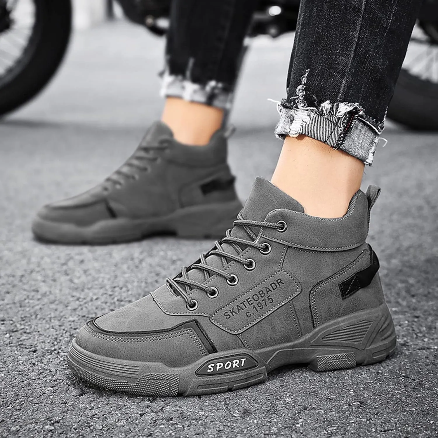 Slip on Walking Shoes Men Comfort Memory Foam Breathable Hiking Shoes Lightweight Fashion Sneakers Non Slip Arch Support Vacation Training Gym Shoes Wide Width
