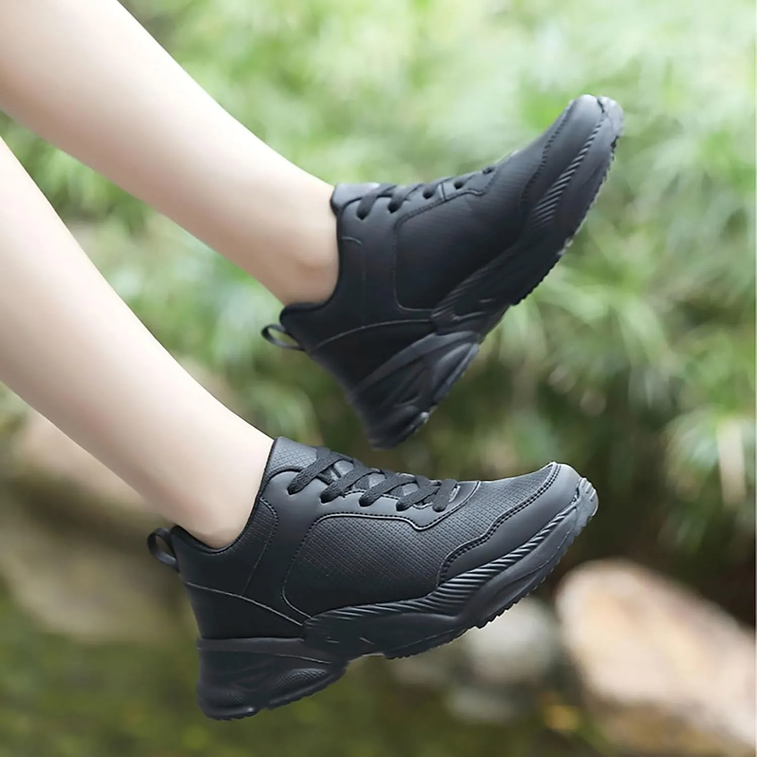 Womens Breathable Sneakers Solid Color Lightweight Slip-on Comfortable Walking Running Shoes Casual Soft Tennis Shoes Non Slip Summer Spring Ladies Shoe